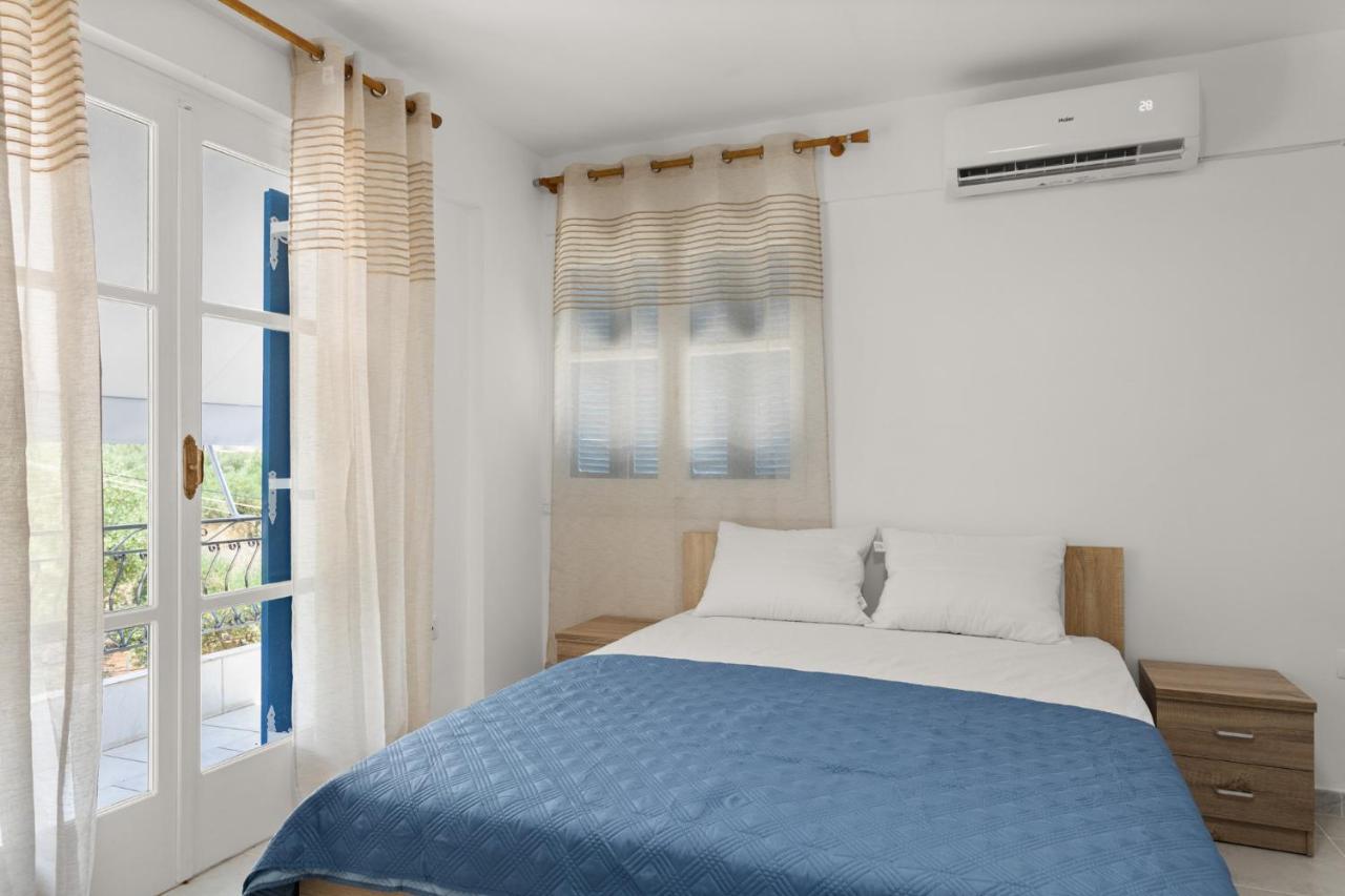 Nikolas Apartments Stoupa Levktron Exterior photo