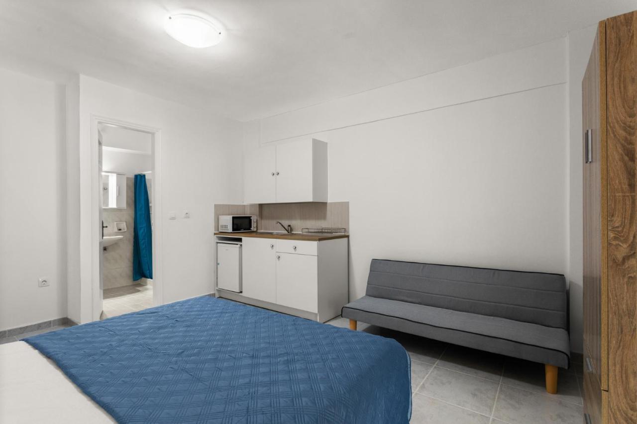 Nikolas Apartments Stoupa Levktron Exterior photo