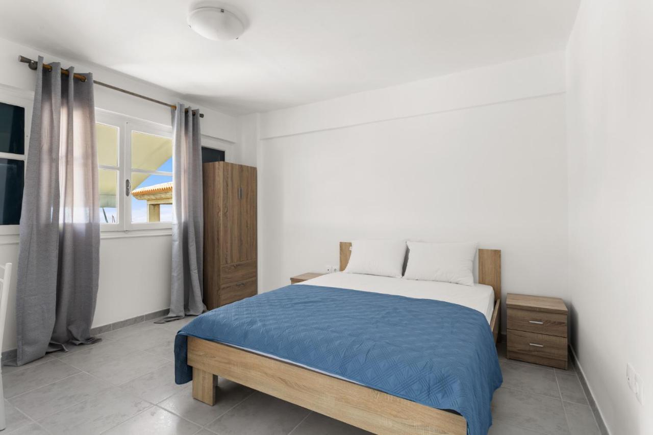 Nikolas Apartments Stoupa Levktron Exterior photo