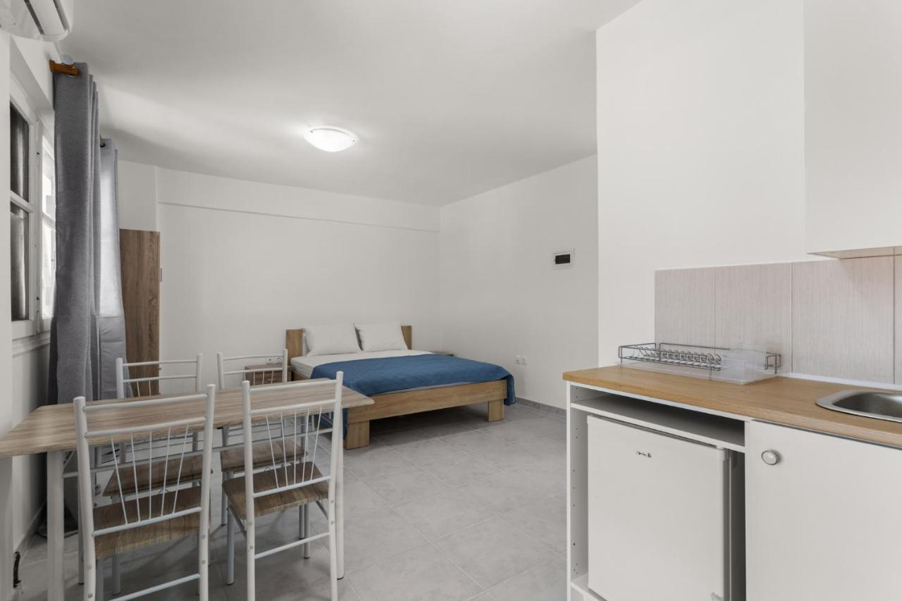 Nikolas Apartments Stoupa Levktron Exterior photo